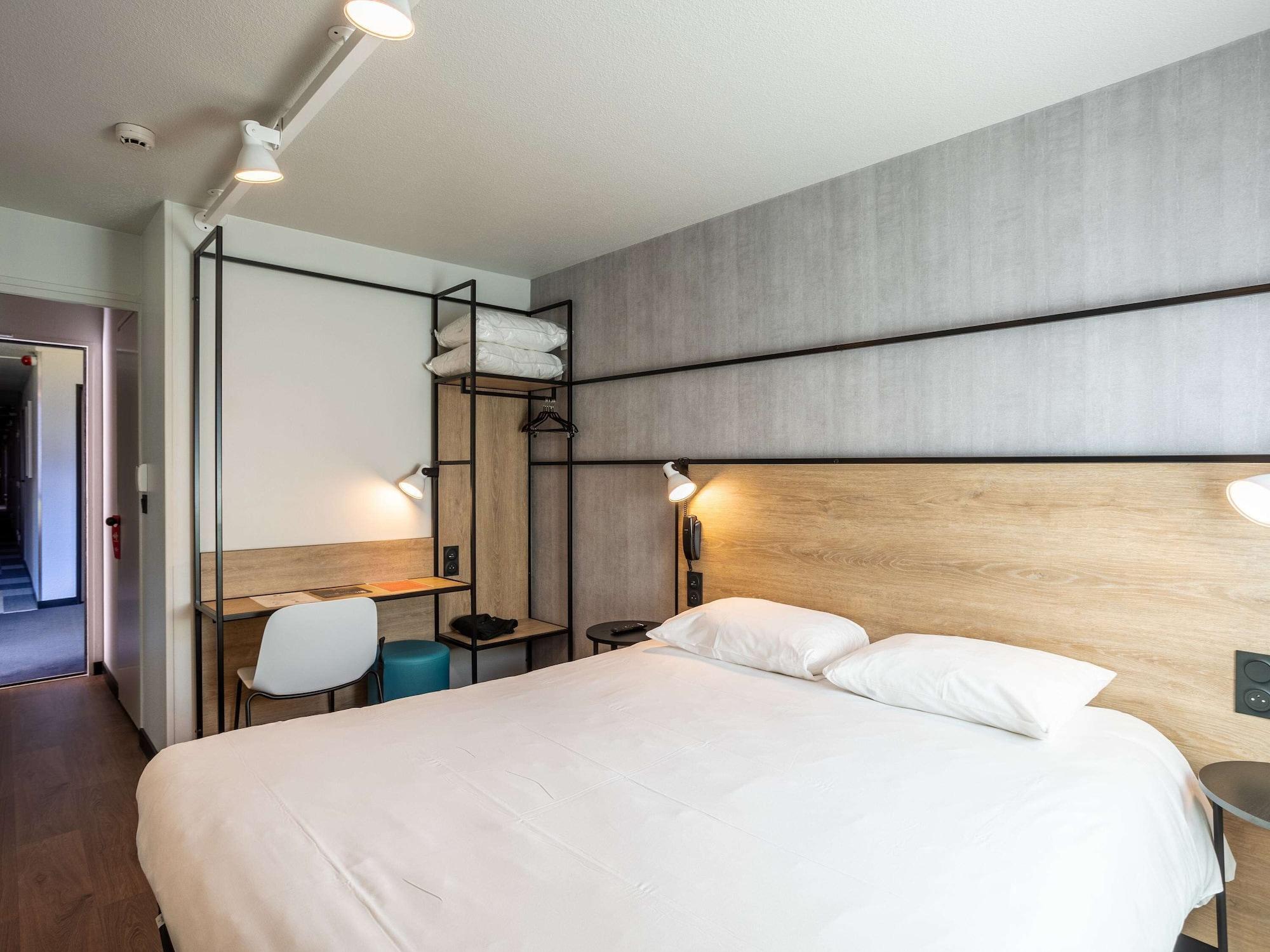 Ibis Saint-Lo Hotel Luaran gambar